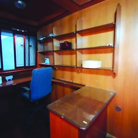 Appartement Au Centre D'Аликанте Екстериор снимка